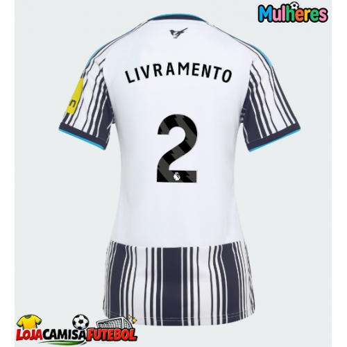 Camisa de Futebol Newcastle United Tino Livramento #2 Equipamento Principal Mulheres 2026-27 Manga Curta